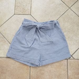 SHEIN ~ Bow Tie Shorts ~ Size Small